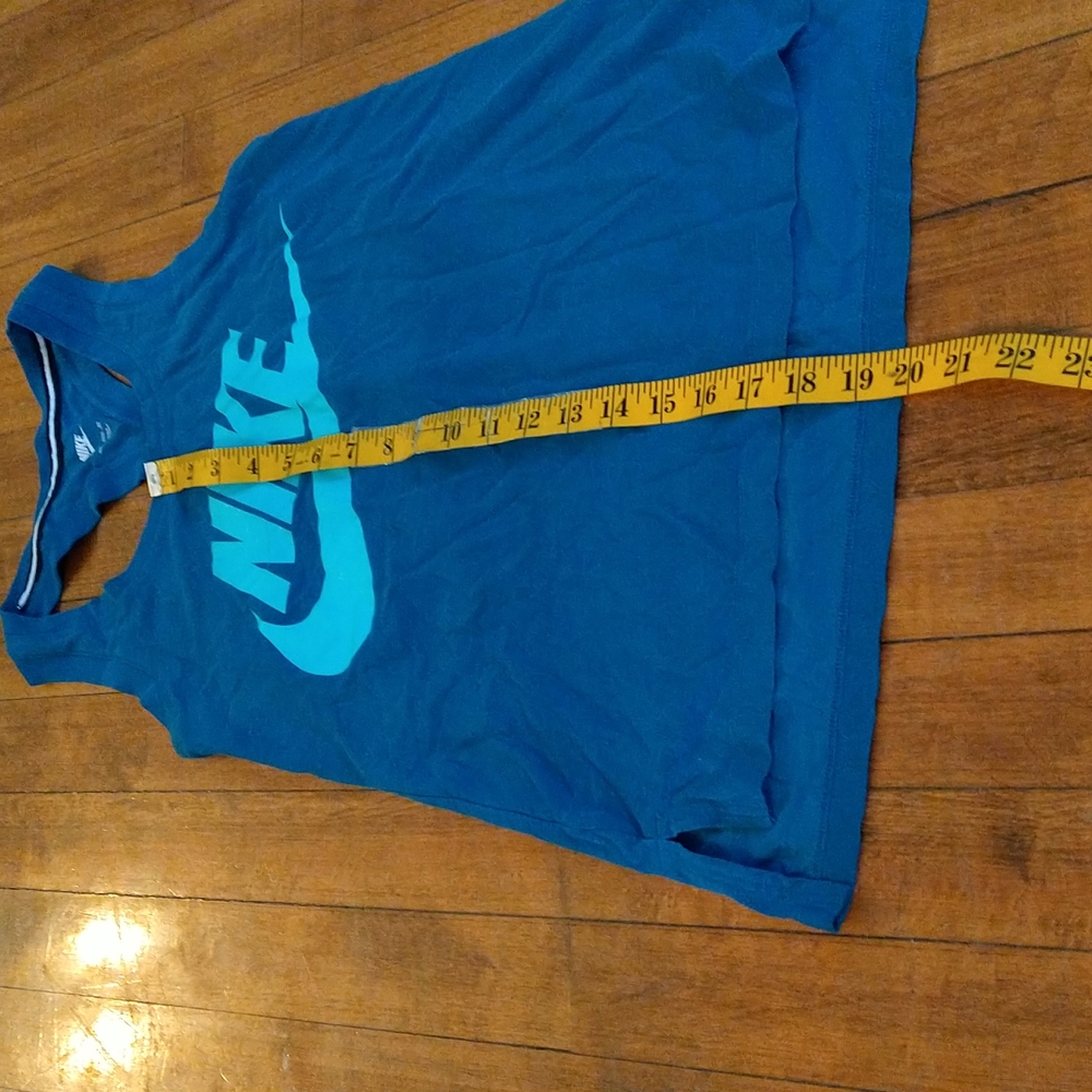 Size xs blue Nikes workout athletic top - Picture 14 of 16